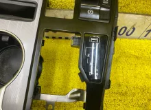 Консоль автомата LEXUS RX300/RX450H/RX450HL/RX350/RX350L/RX200T 2021/Цвет 083 5883548270 AGL20W/AGL20L/AGL20R/AGL25W/AGL25L/AGL25R/GYL25W/GYL25L/GYL25R/GYL20W/GYL20L/GYL20R/GYL20/GYL26W/GYL26L/GYL26/GGL20W/GGL20L/GGL20R/GGL21R/GGL25W/GGL25L/GGL25R/GGL26W/