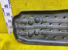 Защита топливного бака TOYOTA SEQUOIA 2003 776060C030 UCK45L/UCK35L 2UZFE, задняя