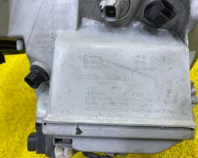 Фара Toyota