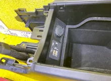 Бардачок между сиденьями LEXUS RX300/RX450H/RX450HL/RX350/RX350L/RX200T 2021/Цвет 083 5882048020C0 AGL20W/AGL20L/AGL20R/AGL25W/AGL25L/AGL25R/GYL25W/GYL25L/GYL25R/GYL20W/GYL20L/GYL20R/GYL20/GYL26W/GYL26L/GYL26/GGL20W/GGL20L/GGL20R/GGL21R/GGL25W/GGL25L/GGL2