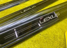 Накладка на порог LEXUS RX450H/RX450HL/RX350/RX350L/RX300/RX200T ЛЕВЫЙ|ПРАВЫЙ|ПЕРЕДНИЙ|ЗАДНИЙ|2019-2024 6791048140E0 GYL25W/GYL25L/GYL25R/GYL20W/GYL20L/GYL20R/GYL20/GYL26W/GYL26L/GYL26/AGL20W/AGL20L/AGL20R/AGL25W/AGL25L/AGL25R/GGL20W/GGL20L/GGL20R/GGL21R/