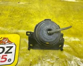 Подушка двигателя Toyota