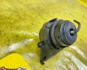 Подушка двигателя Toyota