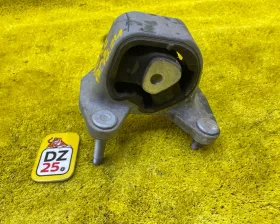 Подушка двигателя TOYOTA