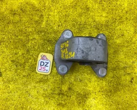 Подушка двигателя TOYOTA