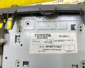 Магнитофон TOYOTA