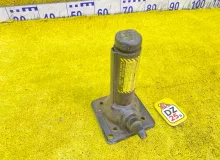 Поддомкратник/ домкрат TOYOTA SEQUOIA 2001/Цвет 202 091110C030 UCK35L/UCK45L 2UZFE, задний