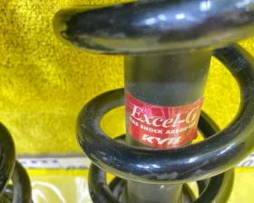 СТОЙКА ПАРА ЛЕВАЯ И ПРАВАЯ TOYOTA