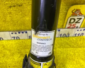 Стойка Mercedes-Benz