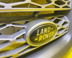 Решетка радиатора Land Rover