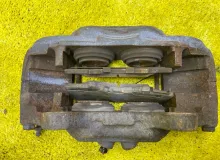 Суппорт TOYOTA FJ CRUISER/4RUNNER/HILUX SURF/FORTUNER 2006 4775035411 GSJ15W/GSJ10W/GGN50L/GGN60L/GRN210L/GRN215L/GRN215W/UZN210L/UZN215L/TRN215W/RZN215 2UZFE, передний левый
