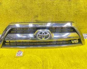 Решетка радиатора Toyota