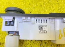 Разъем USB JAGUAR XE/XF/F-PACE 2015 FK7219C166BD X760/X761/X260 204PT/PT204, передний