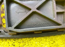 Ручка двери внешняя TOYOTA LAND CRUISER/LAND CRUISER CYGNUS/LX470 2002/Цвет 057 6921060070 UZJ100/UZJ100L/UZJ100/FZJ100/FZJ105/HDJ100/HDJ100L/HDJ101/HDJ101K/HZJ105/HZJ105L 2UZFE, передняя правая
