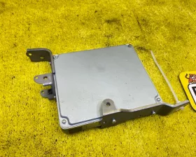Блок управления двс Toyota