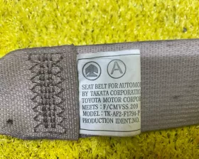 Ремень безопасности Toyota