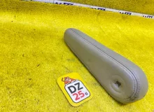 Подлокотник INFINITI QX56/ARMADA/TITAN 2006/Цвет Q11 887007S601 JA60/TA60/A60 VK56DE, задний Подлокотник INFINITI QX56/ARMADA/TITAN 2006/Цвет Q11 887007S601 JA60/TA60/A60 VK56DE, задний