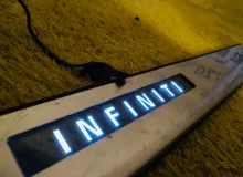 Накладка на порог INFINITI QX56/QX80/ARMADA/PATROL 2012 769B2ZQ10A Z62/Y62 VK56VD