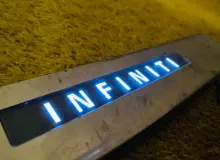 Накладка на порог INFINITI QX56/QX80/ARMADA/PATROL 2012 769B2ZQ10A Z62/Y62 VK56VD