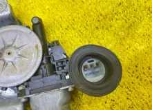 Стеклоподъемник TOYOTA TUNDRA 2007 698020C030 UCK50/UCK51/UCK52/UCK55/UCK56/UCK57/USK51L/USK50L/USK52L/USK55L/USK56L/USK57L/GSK50/GSK51/GSK52/UPK50/UPK51/UPK52/UPK55/UPK56/UPK57 2UZFE, передний левый
