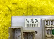 Блок предохранителей салон TOYOTA 4RUNNER 2006 8273035040 UZN210/UZN215/RZN215W/GRN215W/GRN210/TRN215W/KDN215W/VZN215W 2UZFE, передний