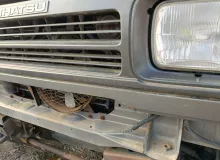 Планка под фары DAIHATSU ROCKY/FEROZA 1991/Цвет 168 F300S HDE, передняя Планка под фары DAIHATSU ROCKY/FEROZA 1991/Цвет 168 F300S HDE, передняя