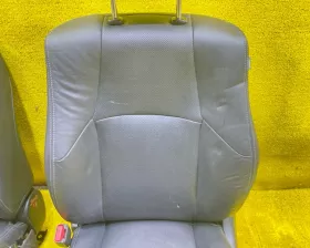 СИДЕНИЕ ПАРА Toyota