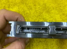 Блок управления замками TOYOTA LAND CRUISER PRADO 2021/Цвет 070 8999060800 TRJ150W/TRJ150L/TRJ150/TRJ152/TRJ155/GDJ150W/GDJ150R/GDJ150L/GDJ150/GDJ151W/GDJ151/GDJ155L/GDJ155R/GDJ155/GRJ150W/GRJ150L/GRJ150/GRJ151W/GRJ151/GRJ152/KDJ150/KDJ150L/KDJ155 2TRFE, 