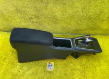 Бардачок между сиденьями HONDA SHUTTLE 2015/Цвет NH700M 83450TD4J02ZC GP7/GP8/GK8/GK9 LEB, передний