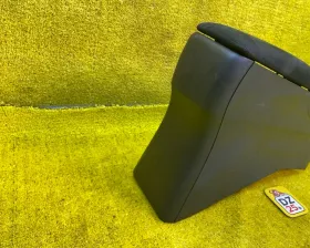 Бардачок между сиденьями HONDA