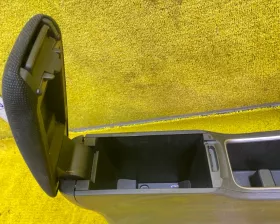 Бардачок между сиденьями HONDA
