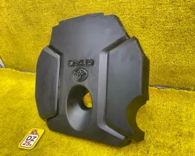 Пластиковая крышка на двс Toyota