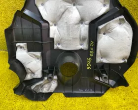 Пластиковая крышка на двс Toyota