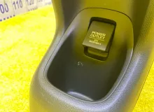 Бардачок между сиденьями HONDA VEZEL 2014/Цвет NH700M 83407T7A003ZB RU3/RU4/RU1/RU2 LEB, передний