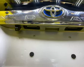 Дверь 5я TOYOTA