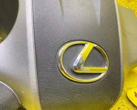 Пластиковая крышка на двс TOYOTA