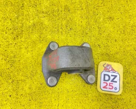Подушка двигателя TOYOTA