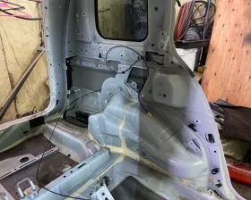 Крыло заднее TOYOTA