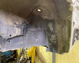 Крыло заднее TOYOTA