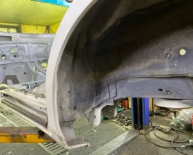 Крыло заднее TOYOTA