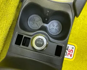 Бардачок между сиденьями NISSAN