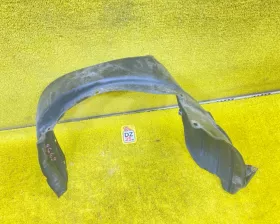 Подкрылок TOYOTA