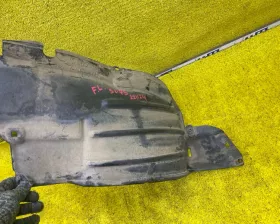 Подкрылок TOYOTA