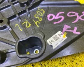 Доводчик двери TOYOTA