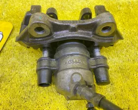 Суппорт Mercedes-Benz