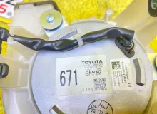 Мотор охлаждения батареи TOYOTA VOXY/NOAH/ESQUIRE 2014 G923028030 ZWR80/ZWR80G/ZWR80W 2ZRFXE, задний