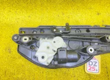 Доводчик двери TOYOTA VOXY/NOAH/ESQUIRE 2014/Цвет 221 8500528071 ZRR85G/ZRR85W/ZRR85/ZRR80G/ZRR80/ZRR80W/ZWR80/ZWR80G/ZWR80W 3ZRFAE, задний правый
