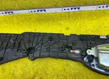 Доводчик двери TOYOTA VOXY/NOAH/ESQUIRE 2014/Цвет 221 8500528071 ZRR85G/ZRR85W/ZRR85/ZRR80G/ZRR80/ZRR80W/ZWR80/ZWR80G/ZWR80W 3ZRFAE, задний правый