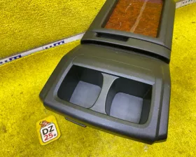 Бардачок между сиденьями TOYOTA