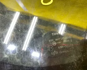 Стекло форточка TOYOTA